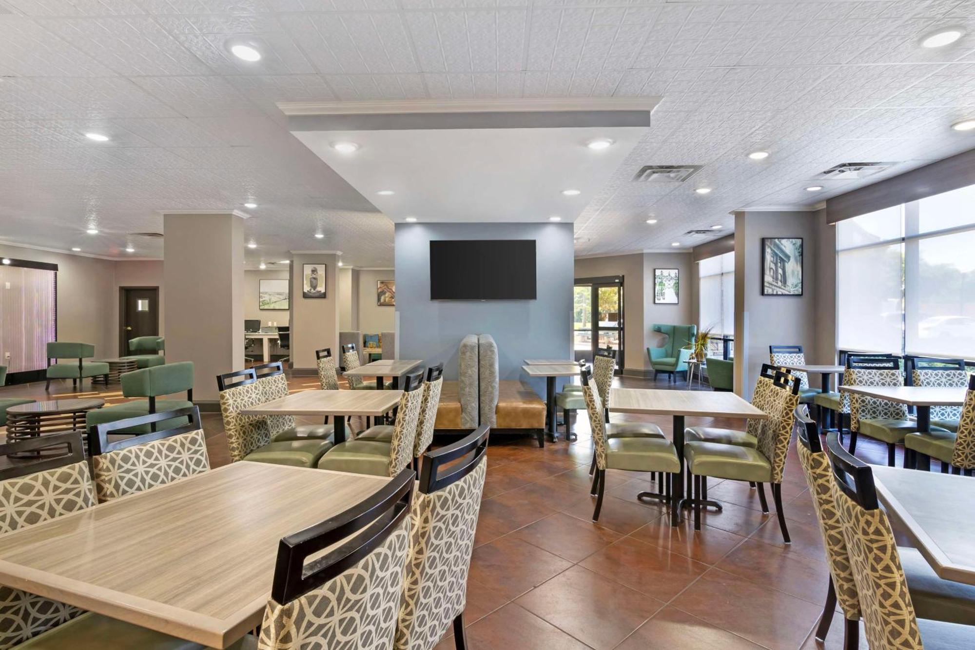 Best Western Savannah Airport Inn & Suites Pooler Exterior foto