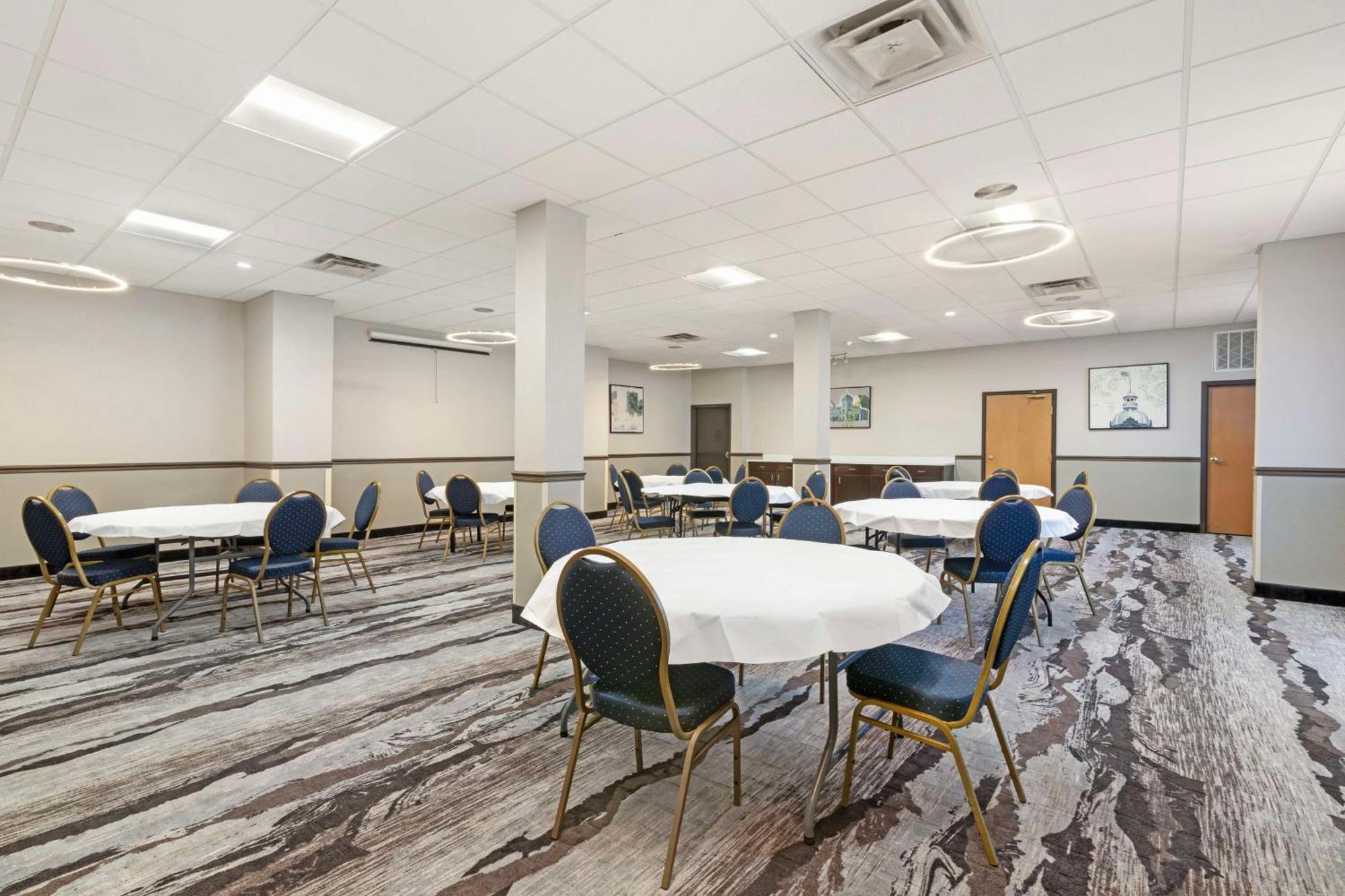 Best Western Savannah Airport Inn & Suites Pooler Exterior foto